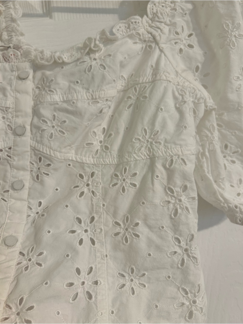 GAP White Cotton Eyelet Puff-Sleeve Top - Picture 6 of 7